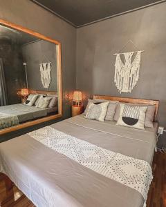 Postel nebo postele na pokoji v ubytování Resting Rabbit Hostel