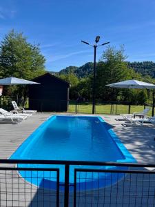 Hồ bơi trong/gần Condominio Aliwén Cabañas