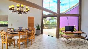 Μια τηλεόραση ή/και κέντρο ψυχαγωγίας στο Pontal brava do sol