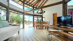 Μια τηλεόραση ή/και κέντρο ψυχαγωγίας στο Pontal brava do sol