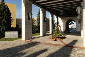 Galería fotográfica de The Westin Resort, Costa Navarino en Romanós