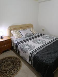 Ένα ή περισσότερα κρεβάτια σε δωμάτιο στο Kipseli house