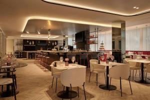 Nápoje v ubytování Courtyard by Marriott Ghent