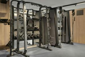 Fitness centrum a/nebo fitness zařízení v ubytování Courtyard by Marriott Ghent + 17 fotografií