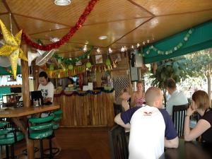 Επισκέπτες που μένουν στο Green Cottage Beach Resort