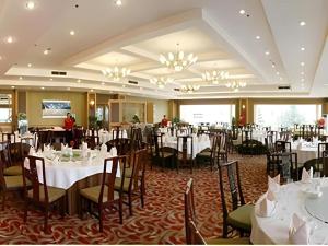 Εστιατόριο ή άλλο μέρος για φαγητό στο Yichang Three Gorges Project Hotel