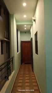 Φωτογραφία από το άλμπουμ του Riverland Stayz σε Tiruchirappalli