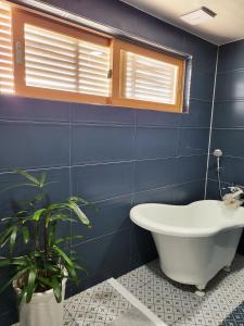 Koupelna v ubytování JEJU Doldam B&B