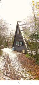 Budova, kde se chata nachází