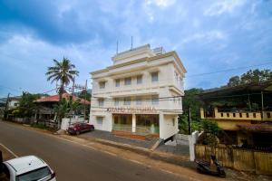 Φωτογραφία από το άλμπουμ του Grand Victoria σε Erumeli +9 φωτογραφίες