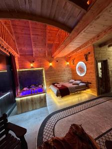 Postel nebo postele na pokoji v ubytování Golikti dağevleri + 11 fotografií