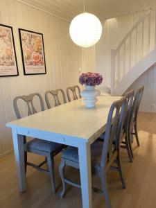 Φωτογραφία από το άλμπουμ του Bo komfortabelt i Bø, på ferie eller jobb σε Bø