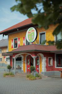 Fotografia z galérie ubytovania Landgasthof Franz Josef v destinácii Strasswalchen + 27 fotografií