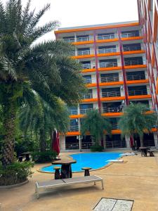 Swimmingpoolen hos eller tæt på Hillside-Seashore Space Mai Khao Beach