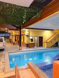 Bazén v ubytování HR Hotel Batu nebo v jeho okolí