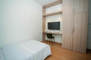 TV a/nebo společenská místnost v ubytování Ebel's Inn