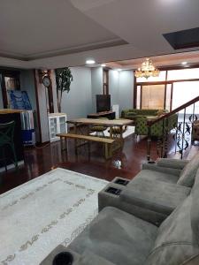 Et opholdsområde på Gürpınar Havuzlu Villa