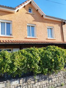 Το κτήριο όπου στεγάζεται  το διαμέρισμα