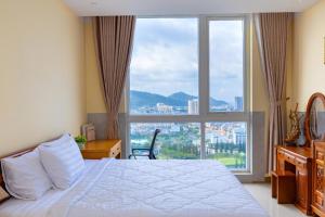 En generel udsigt til bjerge eller udsigt til bjerge taget fra lejligheden