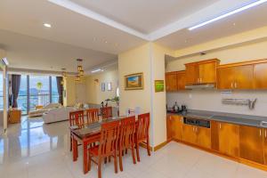 Køkken eller tekøkken på Căn hộ Oasky