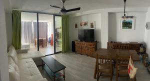 Et tv og/eller underholdning på Acantilado del mar