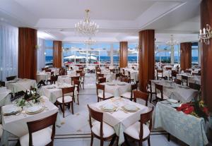 Εστιατόριο ή άλλο μέρος για φαγητό στο Hotel Negresco