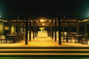 Ресторан / где поесть в Anna Beach Resort and Restaurant +27 фотографий