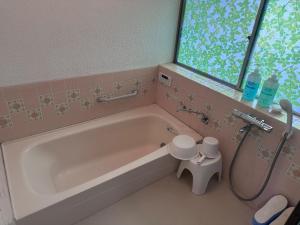 Ένα μπάνιο στο KominkaGlamping NAYA - Vacation STAY 20482