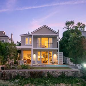 Budova, kde se vila nachází