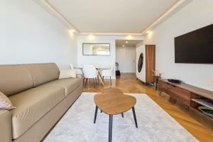 Телевизор и/или развлекательный центр в Apartment 4 guests front of the sea +15 фотографий