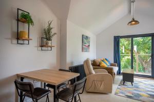 Χώρος καθιστικού στο Lowenna at Cusgarne Manor, rural, accessible