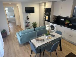 Køkken eller tekøkken på Refugio da Ponta do Sol 2 - Madeira Inn Group + 5 billeder