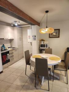 Una cocina o kitchenette en Exclusive only for you