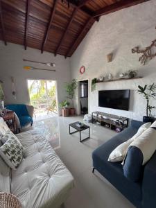 Χώρος καθιστικού στο CASA LUZ PRAIA & PAZ