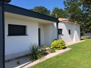 Το κτήριο όπου στεγάζεται  η βίλα