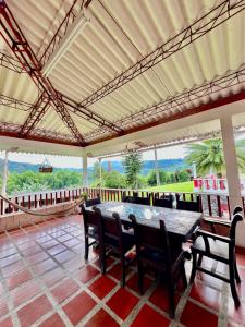 Φωτογραφία από το άλμπουμ του Finca La Carmelita Casa Campestre con Piscina y entre Montañas a sólo minutos de Santa Rosa de Cabal σε Santa Rosa de Cabal