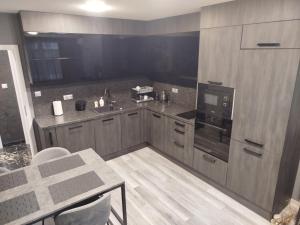 Η κουζίνα ή μικρή κουζίνα στο Apartment Diva