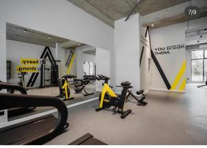 Fitnesscentret og/eller fitnessfaciliteterne på Apartament vedere la mare Odyssey