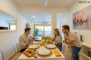 Jídlo v vily nebo okolí + 38 fotografií