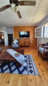 Et tv og/eller underholdning på So-Ja Beach House