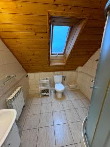 Ένα μπάνιο στο Gospodarstwo Agroturystyczne nad jeziorem MM Piotrowscy +24 φωτογραφίες