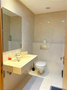 Imagen de la galería de Beautiful apartment in Rabat with 2 bedrooms, en Océan 3 fotos más