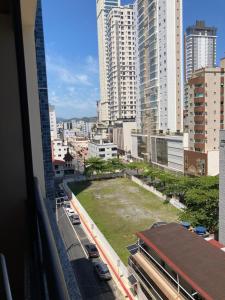 Nespecifikovaný výhled na destinaci Balneário Camboriú nebo výhled na město při pohledu z apartmánu