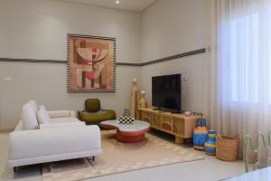 Μια τηλεόραση ή/και κέντρο ψυχαγωγίας στο Good Days