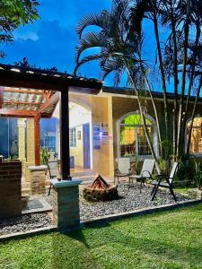 Κήπος έξω από το Casa LuzLago-Lago de Yojoa