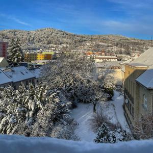 Nespecifikovaný výhled na hory nebo výhled na hory při pohledu z apartmánu