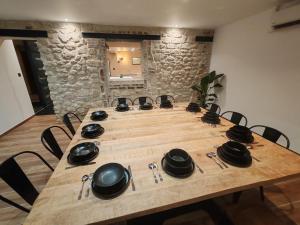 Οι επιχειρηματικές εγκαταστάσεις ή/και οι αίθουσες συνεδριάσεων στο Longère de charme rénovée - dépaysement et verdure