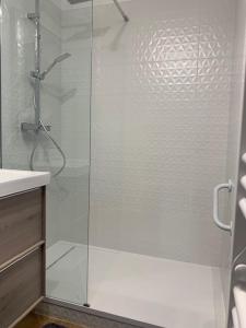 Ένα μπάνιο στο l'authentique