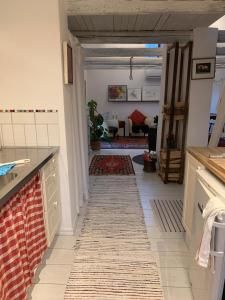 Køkken eller tekøkken på Toftalid + 8 billeder