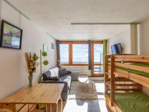 TV a/nebo společenská místnost v ubytování Studio 4 pers, balcon sud, lave-vaisselle, animaux admis - FR-1-404-62